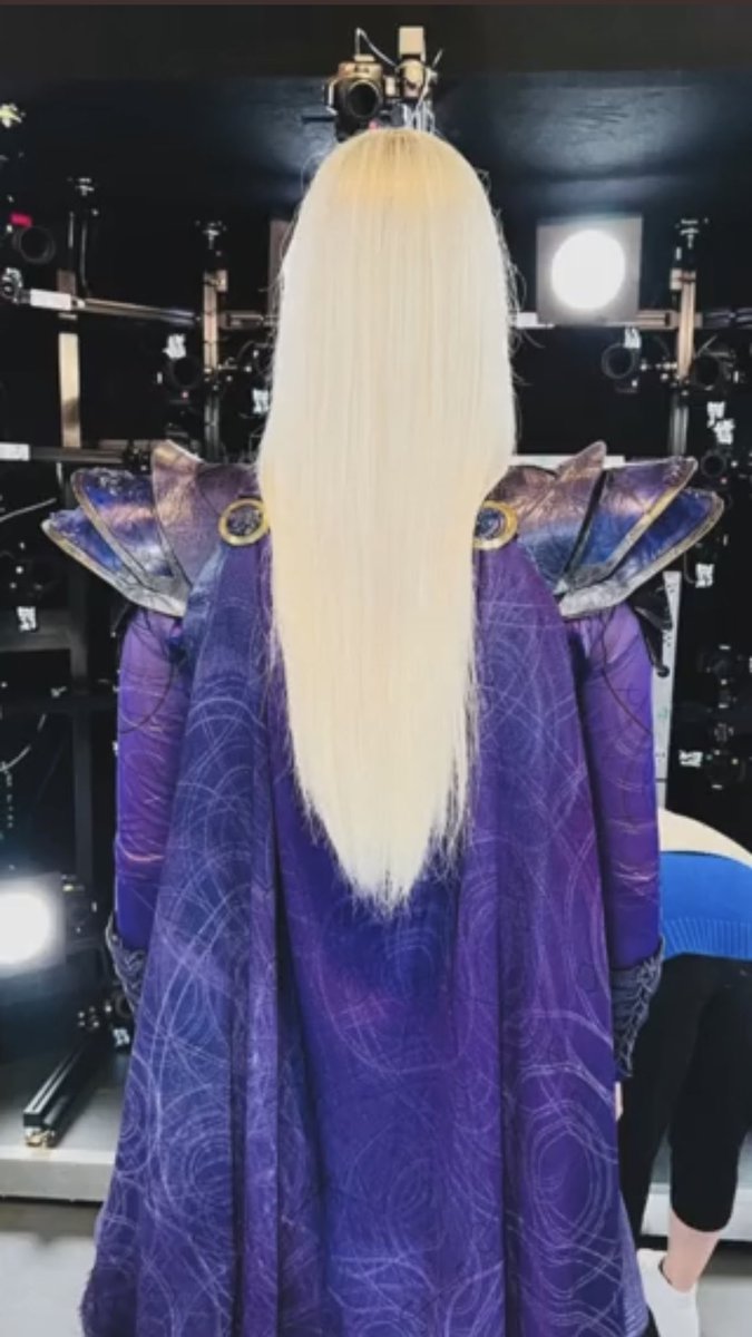 faltinestrange's tweet photo. faltinestrange and their cape &amp; cloak 🤍 https://t.co/u4qxfBT7wH