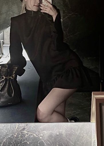 jollybrienne's tweet photo. sat night 🌚 https://t.co/4xT8NEG0ru