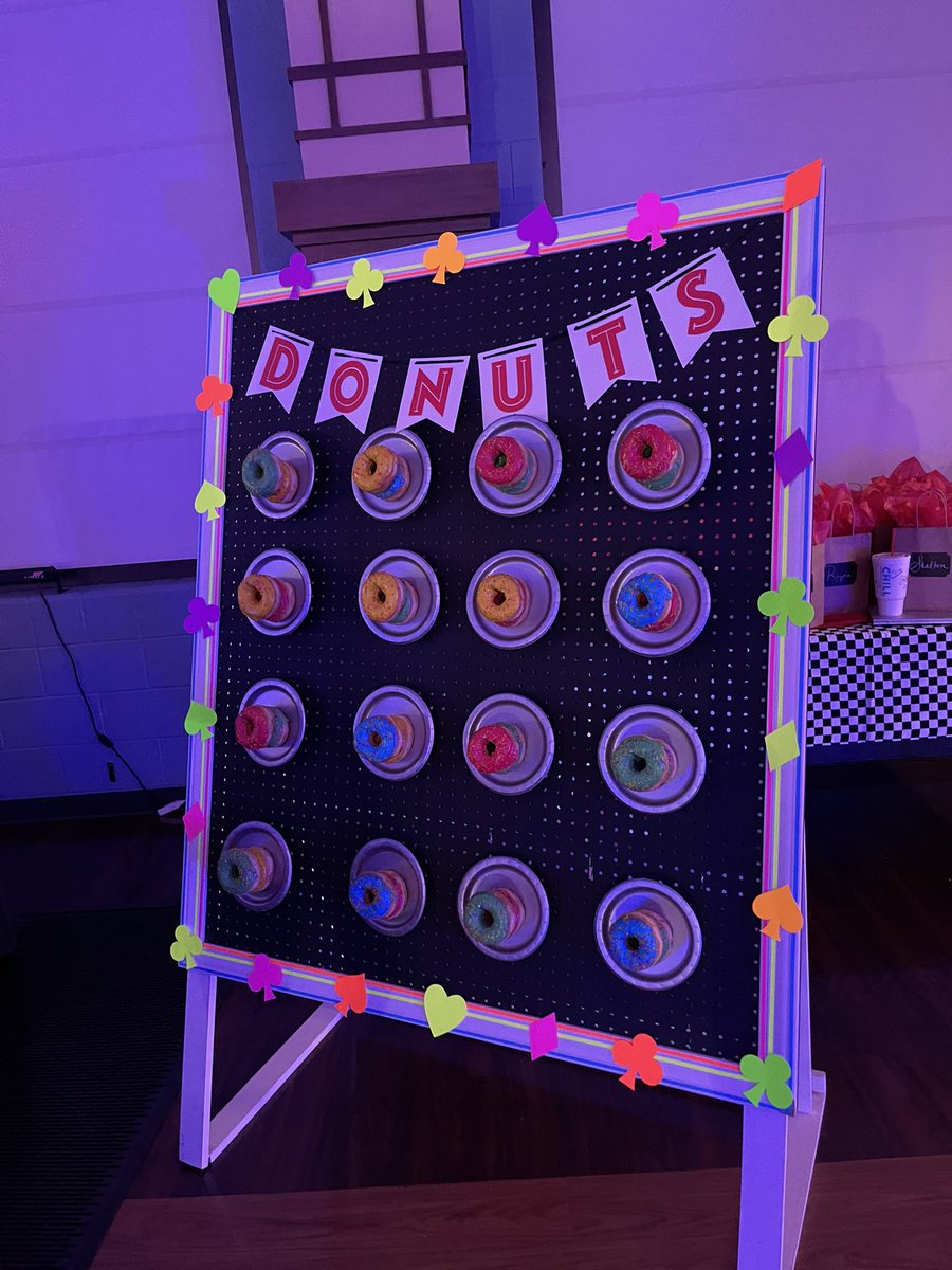 BrandiHalverson's tweet photo. Last post to just say how much I had fun last night @TISDCPJHS #8thgradebash it’s been a great year! @TomballISD @cpjh_jv @CPJH_PTO https://t.co/Een3AwFpeZ