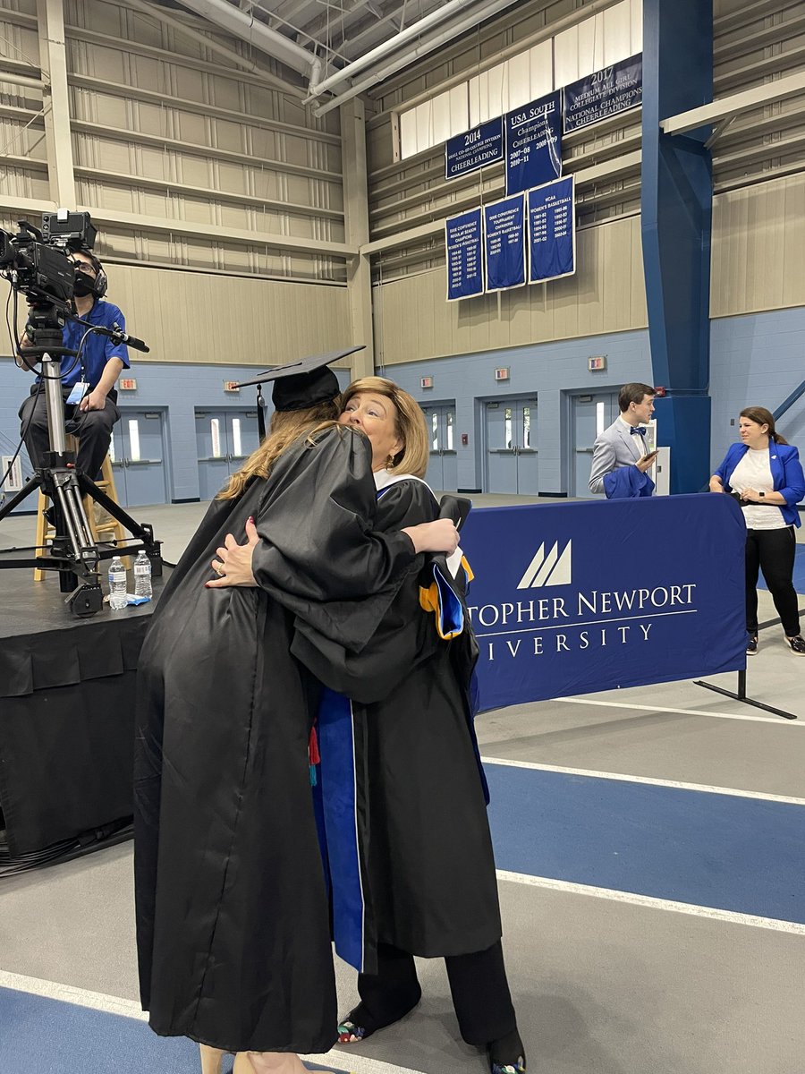 CNUcaptains's tweet photo. Hugs from Rosemary before crossing the stage 🥹 >>>>>>
#CNU22 #CaptainForLife https://t.co/bXmtVnUJW6