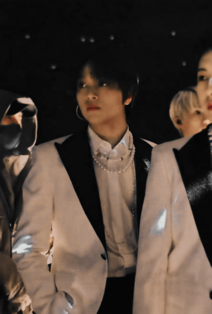 ina˙Ⱉ˙⠕ tweet media