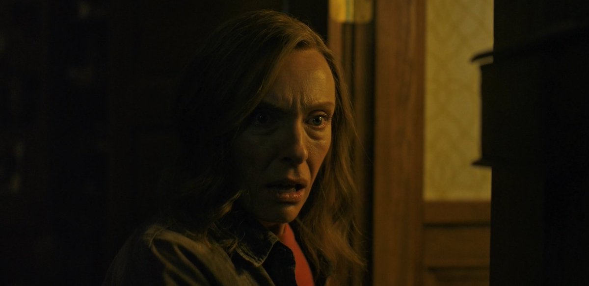 FilmUpdates's tweet photo. #EverythingEverywhereAllAtOnce has surpassed 'Hereditary' at the domestic box-office.

It is on track to beat 'Lady Bird' ($48.96M) and 'Uncut Gems' ($50.02M) to become A24ʼs biggest hit ever. https://t.co/we600lVrHO