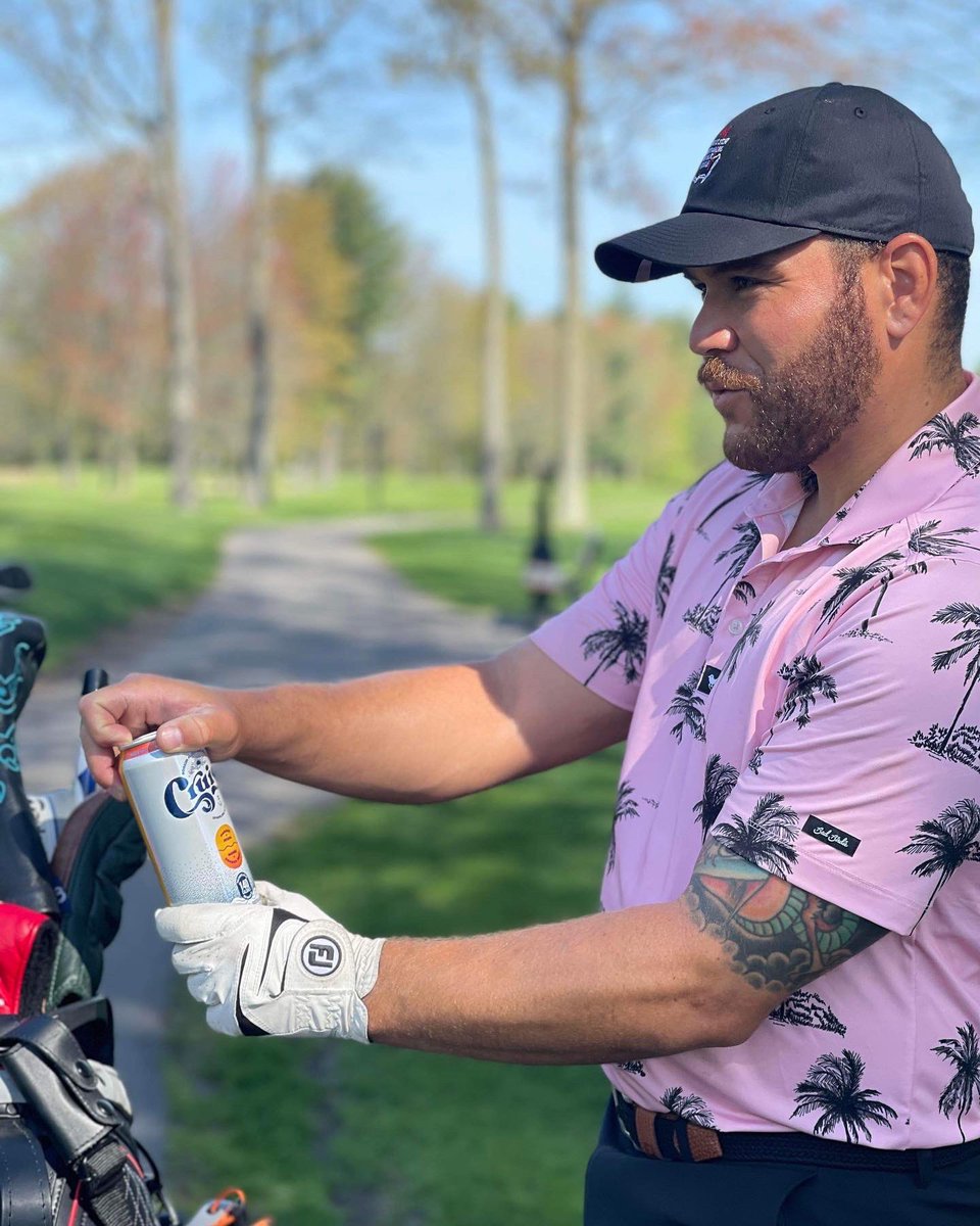 russellmartin55's tweet photo. Fier d’annoncer le lancement de @CruiseSeltzer , un nouveau prêt-à-boire à la vodka. C’est définitivement le meilleur Seltzer sur le marché. Dépêche-toi d’aller à @lasaq pour te procurer Cruise Pêche/Poire ou la @lcbo pour goûter à Cruise Mangue/Pitaya. Consommez avec modération. https://t.co/UjI1zse4FM