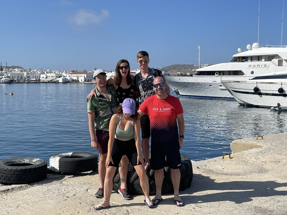 leebrownson's tweet photo. 🇬🇷☀️😎💙🇬🇷 https://t.co/tLnG15bsaY