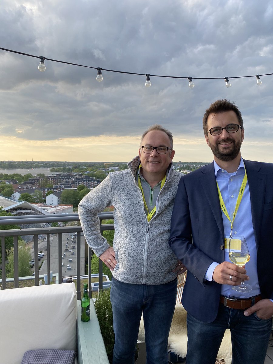 Und schon wieder sind zwei tolle Tage in Hamburg vorbei…vielen Dank liebe #HANSAINVEST für die Einladung zum ersten Hansatag und für die vielen Informationen und die tollen Gespräche!