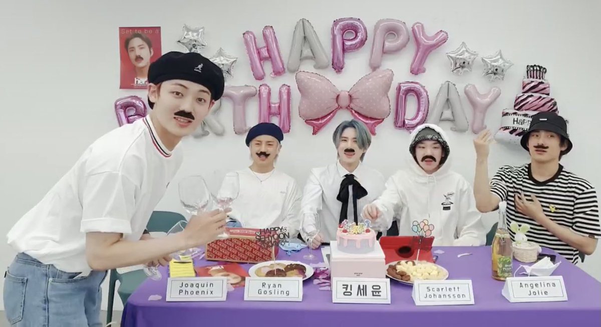 T_als32's tweet photo. I hope Sehyoon has a wonderful birthday & heβs surrounded by all his friends & family eating good food & gets lots of presents!! π₯°
π
#ACE #μμ΄μ€ #ACE_Sehyoon #KimSehyoon #ACE_Family @official_ACE7 https://t.co/bWjZEjgeMe