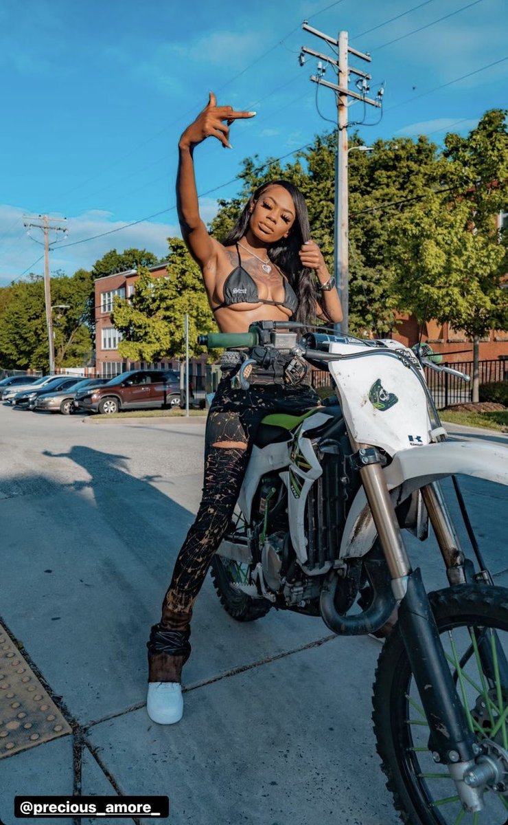 white__jugging's tweet image. Undeniable…!! 
#6culturesxrazystackdenims 
#Denim
#custimized 
#Sewgame
#StackDenims 
Starting Off $100.00USD