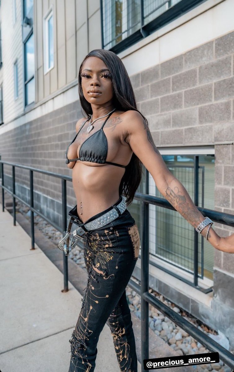 white__jugging's tweet image. Undeniable…!! 
#6culturesxrazystackdenims 
#Denim
#custimized 
#Sewgame
#StackDenims 
Starting Off $100.00USD