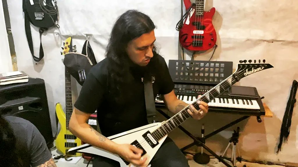 DeathSentence5's tweet photo. Grabación de Guitarras En Origen Audio 🔥 https://t.co/aBIrs1pqxl