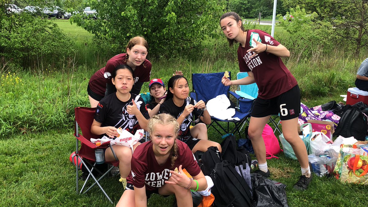 Photo bomb <a href="/LMGirlsUltimate/">LM Babaganouj Ultimate Frisbee</a>