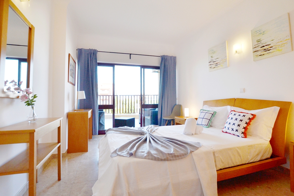 ALgestALgarve's tweet photo. ☀️🏖☀️Because your rest is our priority, we have the ideal house for your holidays☀️🏖☀️
https://t.co/m72lpVoK5e
#ALgest #alojamentolocal #algarve #vacaciones #perfectholidays #casadeferias #summertime #dreamvacation #casadeferias #verao #praia #family #casadeferias https://t.co/FDAt4HlL1l
