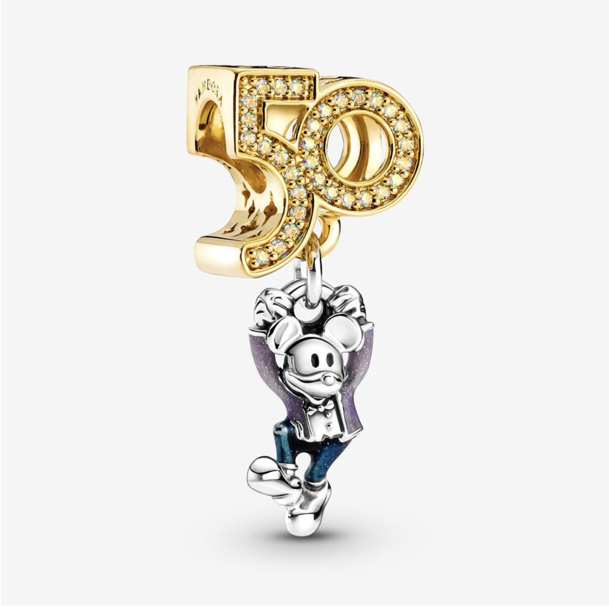 BriLee125's tweet photo. I’d love to win this 50th Anniversary piece! I’d love to add this to my Disney bracelet full of Disney exclusive charms! #CelebrateYourMagicSweepstakes @PANDORA_NA https://t.co/MuQNuGBlUA