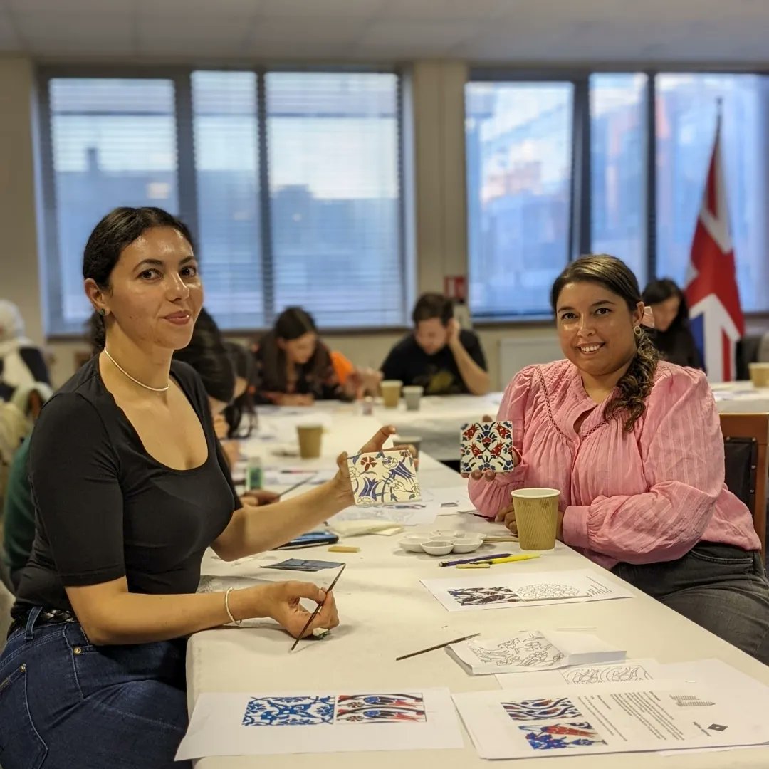 NagihanSeymour's tweet photo. We had a great Iznik Tile Painting workshop yesterday @yeelondra as part of @Londoncraftweek Tiles are going in kiln today for the last glaze firing. Stay tuned for the next workshops if you would like to join one of them 🤗 #izniktiles #ceramiccourse #iznikçini #tilepainting https://t.co/T4a9jqGEd5