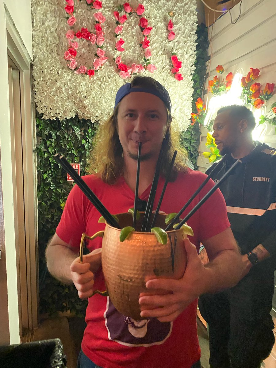 PFTCommenter's tweet photo. Putting the pieces together an apparently my friends got me an Uber and tried to put me in, and at the last minute I just ran upstairs to have more novelty drinks. https://t.co/CKuZorIFEF