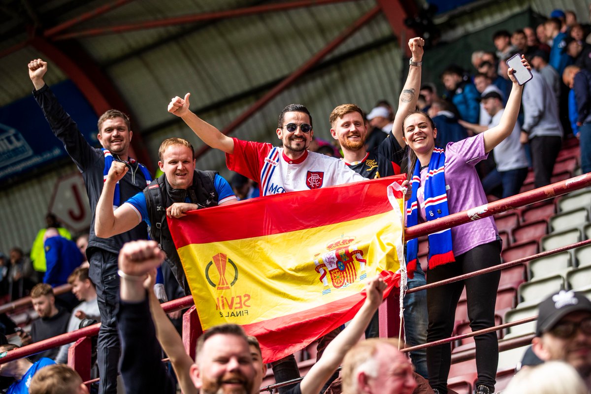RangersFC's tweet photo. 👏 Thanks for your support today at Tynecastle.

🇪🇸 See you in Sevilla. https://t.co/RrpjQ4iNrO