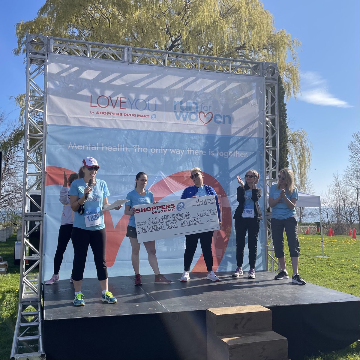 StJoesHamilton's tweet photo. We are so grateful to the 750+ St. Joe’s supporters who joined us today to participate in the 5th annual #hamont @runforwomen. Together, they raised an incredible $112,000 to help fund women’s mental health and addictions care at our Hospital. https://t.co/LZmyfFgF9i