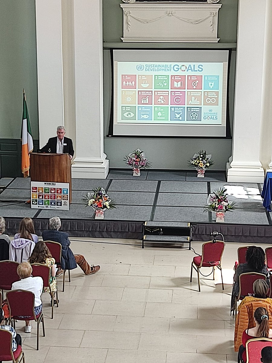 buxyofficial's tweet photo. Great to be in Dublin to celebrate the winners of the @GCAIreland 🎉
@kevhic talked about the importance of being an active global citizen in today's world and we have some amazing examples of people who inspire change 💪🏽
#gca2022 #ActionAtHome https://t.co/QJUdatWWkC