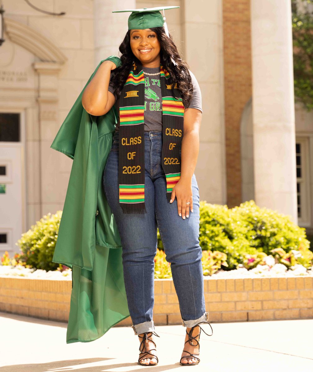 Dejahms_'s tweet photo. May 14th, 2022
I’m officially a University of North Texas Alum!🦅💚
Bachelors of Applied Arts and Sciences Degree with concentrations in Health Promotion, Military Studies &amp; Psychology.👩🏽‍🎓
Glory be to God!
📸- @sobapictures
#unt #graduation #blackgirlmagic #armystrong https://t.co/9hZcAkaFqz