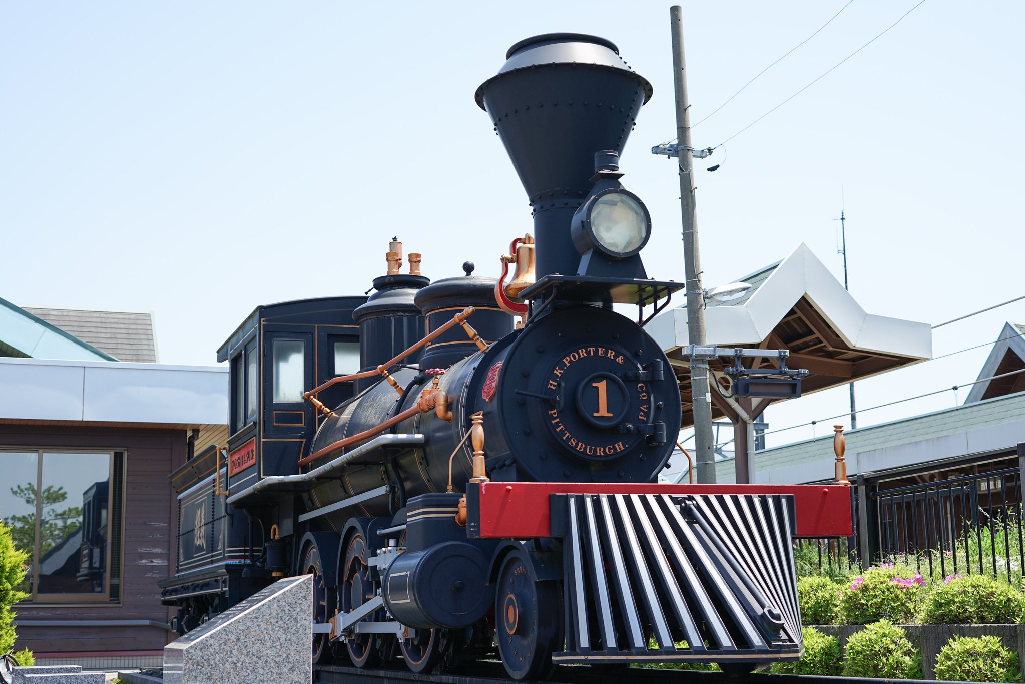 蒸気機関車モデル 赤/銀 High-quality candy toy! Railway Fan Steam Locomotive Scene