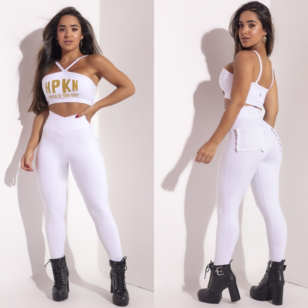 shoptightbunz's tweet photo. You’re going to shine so brightly with these clean all-white leggings with adorable pockets. These Hipkini Leggings are designed to make you feel confident! https://t.co/oDZVBCxQuP https://t.co/ccG6iiPW7T