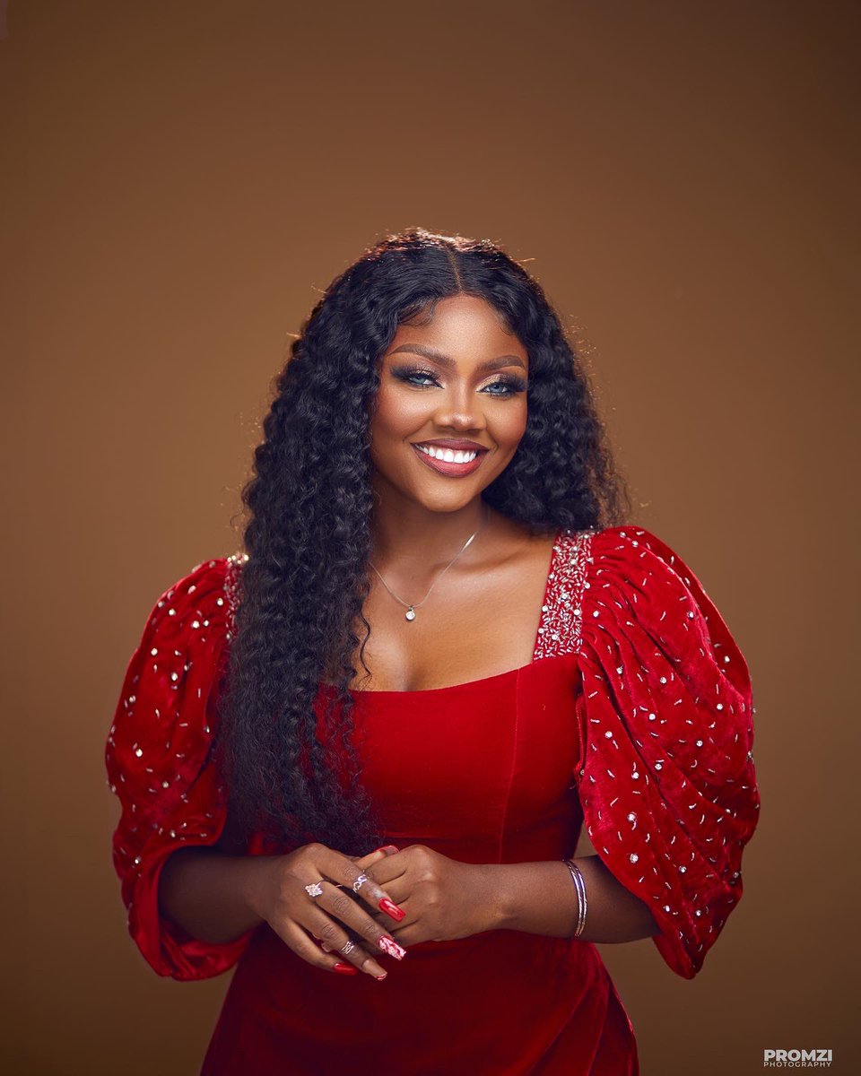chocomilo__'s tweet photo. Cheers to 25 years on earth🥰🥂 https://t.co/CxeQVQ01OQ