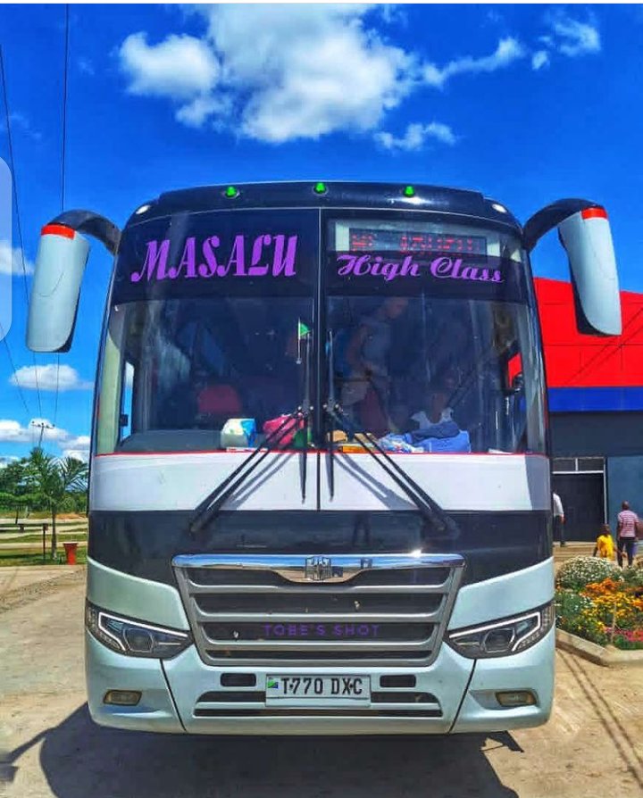 BusesLive's tweet photo. Linajieleza https://t.co/Uofna6dKsf