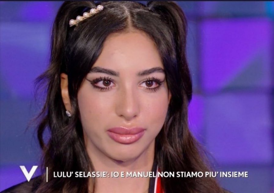 silenfever's tweet photo. C’è chi va a ridere e chi va a spendere belle parole… nonostante tutto. È questa la differenza.

Che regina. 💜 #jerù #fairylu #rispettoxlulù https://t.co/fnjDzakE0H