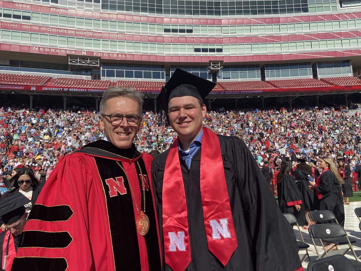 RonnieDGreen's tweet photo. He’s here….awesome.  Congrats, Grady. https://t.co/QWY7Jmu6U0