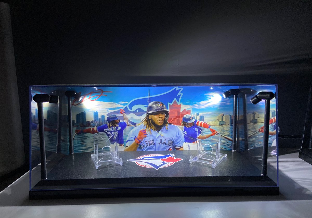 BReese01376963's tweet photo. Custom Vlad  ⚾️ 🔥 https://t.co/pEFEwI5QsU
