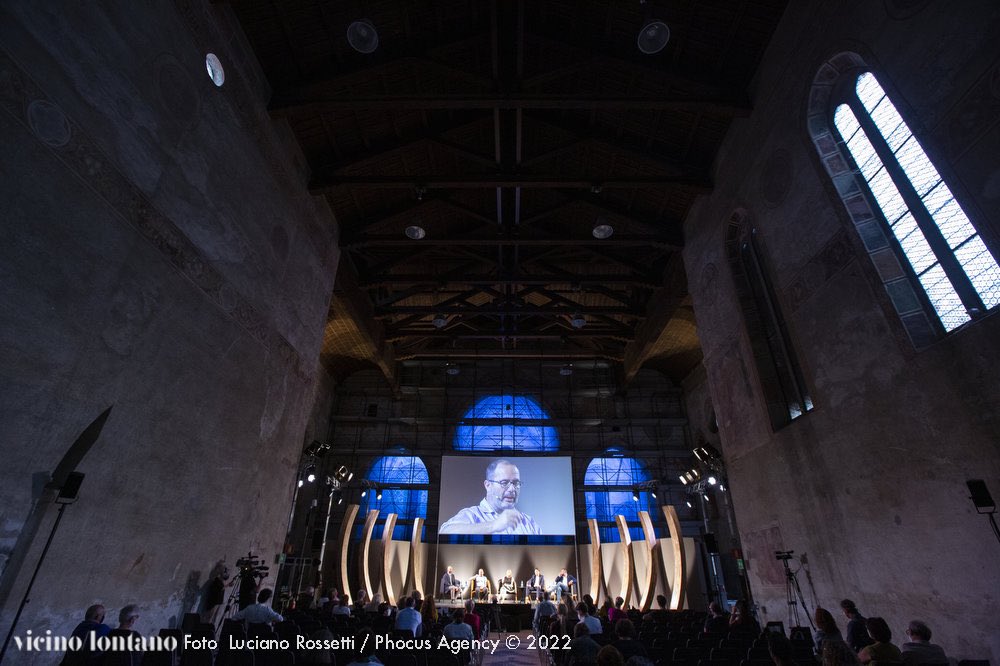 vicino/lontano (@vicinolontano) on Twitter photo I goal della scienza | 14 maggio 2022 15.00 Chiesa San Francesco, con <a href="/EmanueleBuratti/">Emanuele Buratti</a> , <a href="/FabioDePascale1/">Fabio De Pascale</a>, <a href="/SuzanneKerbav/">Suzanne Kerbavcic</a> , Stefano Pellizzaro e <a href="/rccrd/">Riccardo Vencato</a> #vicinolontano2022 #vicinolontano I goal della scienza | 14 maggio 2022 15.00 Chiesa San Francesco, con <a href="/EmanueleBuratti/">Emanuele Buratti</a> , <a href="/FabioDePascale1/">Fabio De Pascale</a>, <a href="/SuzanneKerbav/">Suzanne Kerbavcic</a> , Stefano Pellizzaro e <a href="/rccrd/">Riccardo Vencato</a> #vicinolontano2022 #vicinolontano