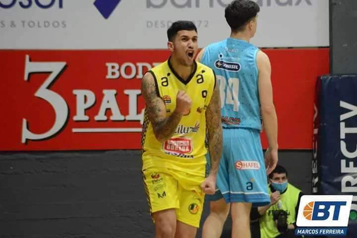 Facundo Hernández (@fhsports10) on Twitter photo #ElMetro🇺🇾 -YARI ACEVEDO jugará el próximo #Metro2022 en <a href="/Stockolmouy/">Club A. Stockolmo</a> ✍️
➡️ En la última en el torneo de ascenso #Metro2021 : 👇
👉Campeón 🏆con <a href="/LarreOficial/">Larre Borges</a> 🏆
📸 <a href="/BasquetTotal/">Basquet Total</a> <a href="/AcevedoYari/">Yari Acevedo</a> ✌️ #ElMetro🇺🇾 -YARI ACEVEDO jugará el próximo #Metro2022 en <a href="/Stockolmouy/">Club A. Stockolmo</a> ✍️
➡️ En la última en el torneo de ascenso #Metro2021 : 👇
👉Campeón 🏆con <a href="/LarreOficial/">Larre Borges</a> 🏆
📸 <a href="/BasquetTotal/">Basquet Total</a> <a href="/AcevedoYari/">Yari Acevedo</a> ✌️
