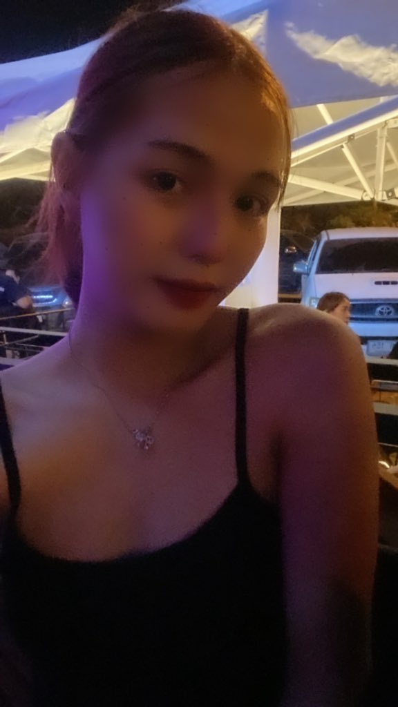 so_zazy's tweet photo. เยิ้มทัก #สาวสอง #อยุธยา https://t.co/WDURcN5irn