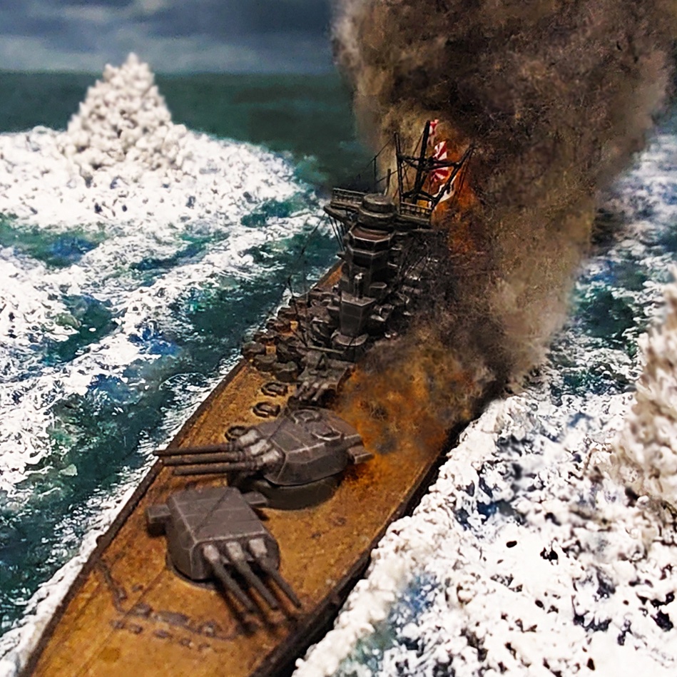 fujinaka_design's tweet photo. 1/2000 戦艦大和の最期の戦い「坊ノ岬沖海戦」その3
炎上する史上最大の戦艦。
爆煙を背景に浮かび上がる旭日旗の美しさ。

#エフトイズ #戦艦大和 #日本海軍 #食玩 #プラモデル好きと繋がりたい #プラモデル https://t.co/2TcSjTAsCi
