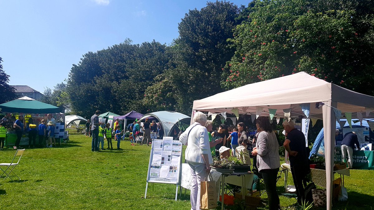 Fantastic  turn out for the Cool Heswall event at Hill house gardens  @tescoheswall <a href="/TNLComFund/">The National Lottery Community Fund</a> <a href="/CheshireWT/">Cheshire Wildlife Trust</a> <a href="/Heswallcom/">Heswallcom</a> <a href="/HeswallHall/">Heswall Hall</a> <a href="/heswallmagazine/">Heswall Magazine</a> <a href="/HeswallNubNews/">HeswallNubNews</a>