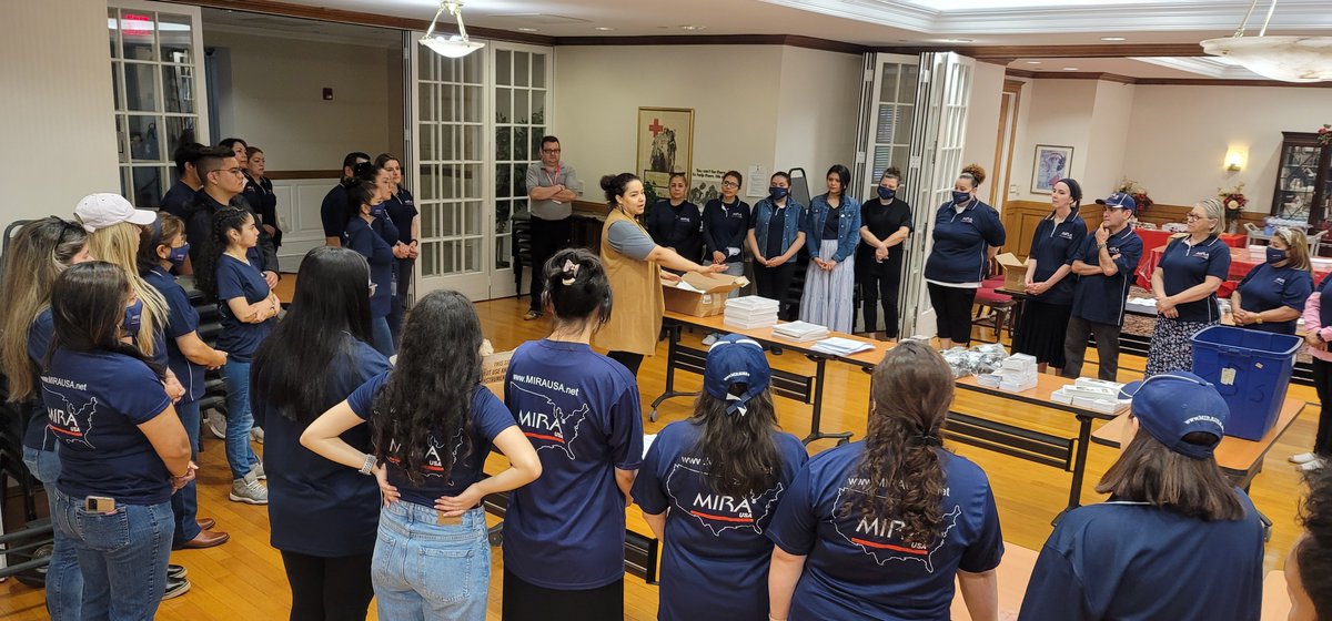 MIRAUSAOficial's tweet photo. Voluntarios de #Dover, #Elizabeth y #Paterson • #NewJersey, se capacitan con @NJRedCross para participar en la campaña #SalvandoVidas #SoundTheAlarm, así, los voluntarios estarán preparados para el día de instalación de alarmas próximamente en Paterson. #AyudarNosMueve https://t.co/w8zbb4DJ42