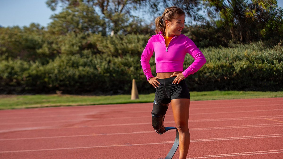 AppleTV's tweet image. Get your game on.

Hear the inspiring stories from some of the sporting world&apos;s best in Season 2 of #GreatnessCode, streaming on @AppleTVPlus. apple.co/GreatnessCode