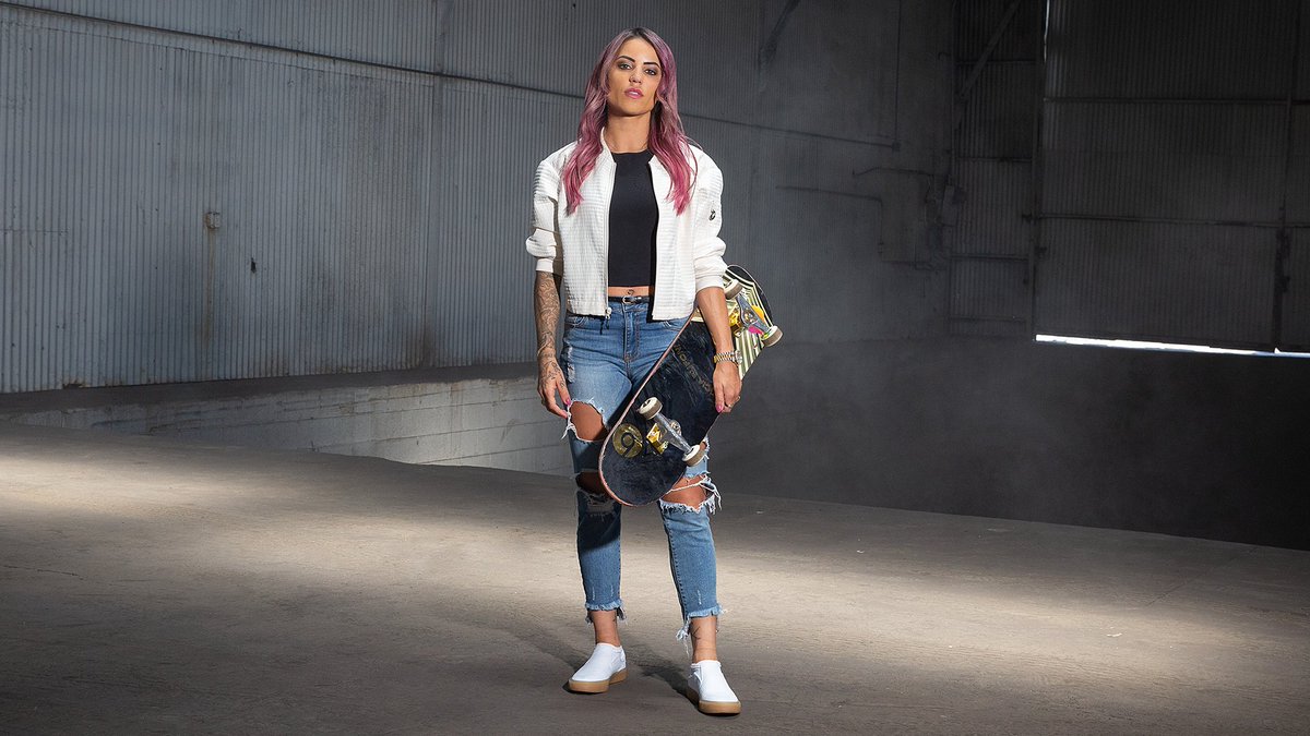 AppleTV's tweet image. Get your game on.

Hear the inspiring stories from some of the sporting world&apos;s best in Season 2 of #GreatnessCode, streaming on @AppleTVPlus. apple.co/GreatnessCode