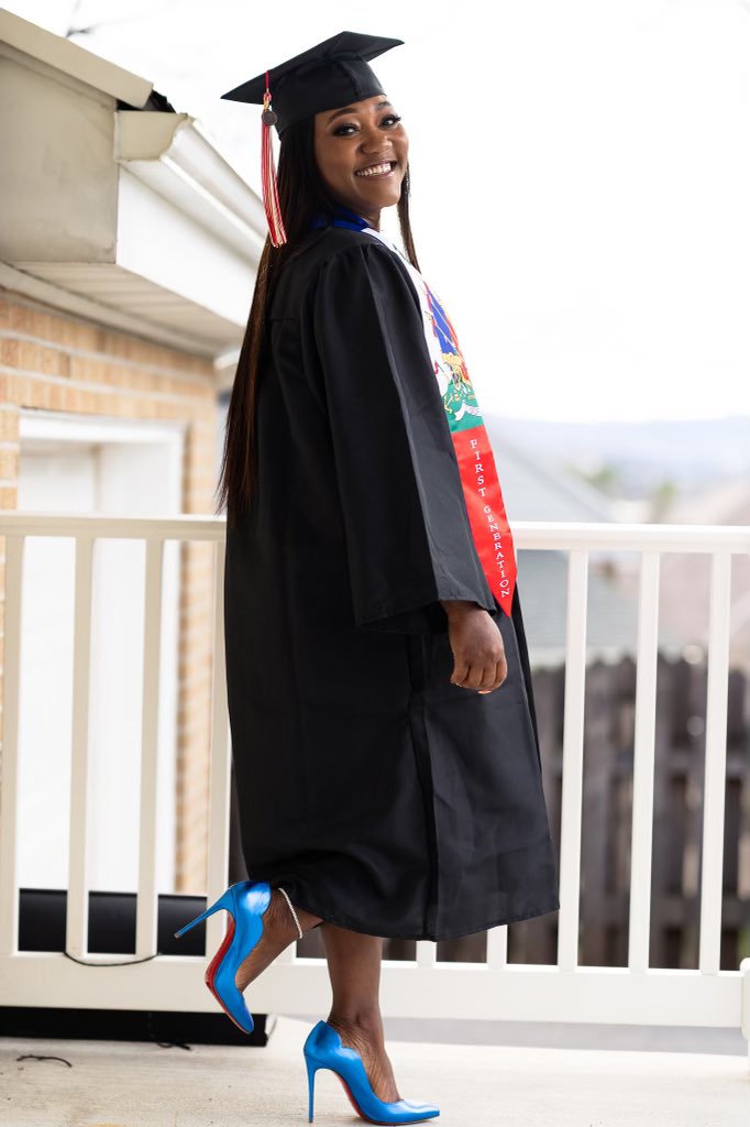 Sending a huge Congratulations to <a href="/LalaFremont/">Lala Fremont</a> who graduated today SUMMA CUM LAUDE 💙. The BLU crew is proud of you !!! #lifeatatt #unstOHPAble #BLUin2022
