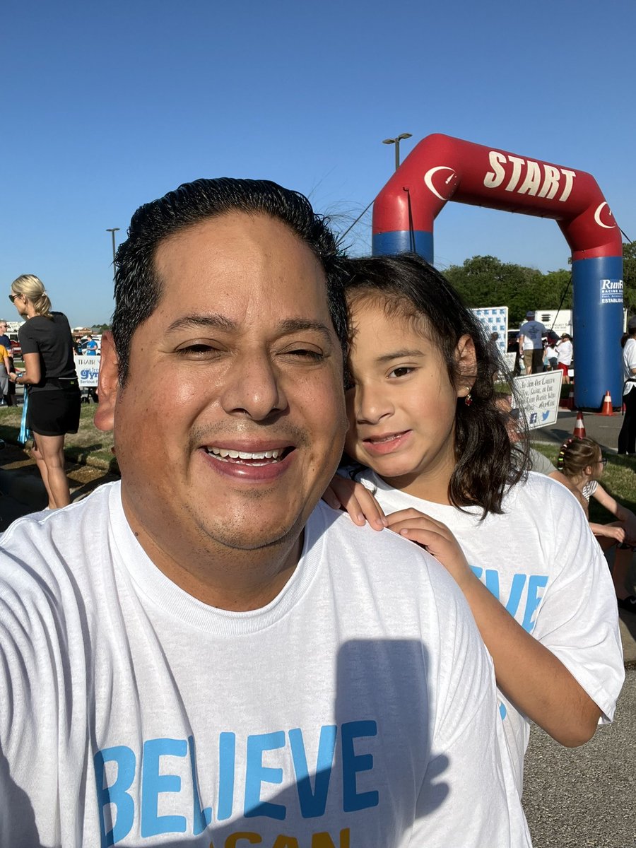 MarkFlores8's tweet photo. Proud to run a 5K at the 2022 #Run4Elise 5K and 1 Mile Fun Run with my daughter and Team @rockenbaughES #SwimForElise #RunForElise https://t.co/VmWPIU2lbH