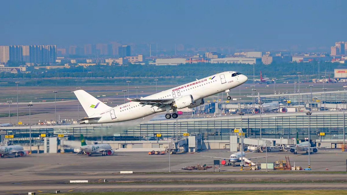 China2ASEAN's tweet image. #China&apos;s aircraft developer #COMAC today(14/5) completed the 1st flight test of the 1st homemade #C919 large passenger aircraft that is to be delivered to #ChinaEasternAirlines.
Congratulations!