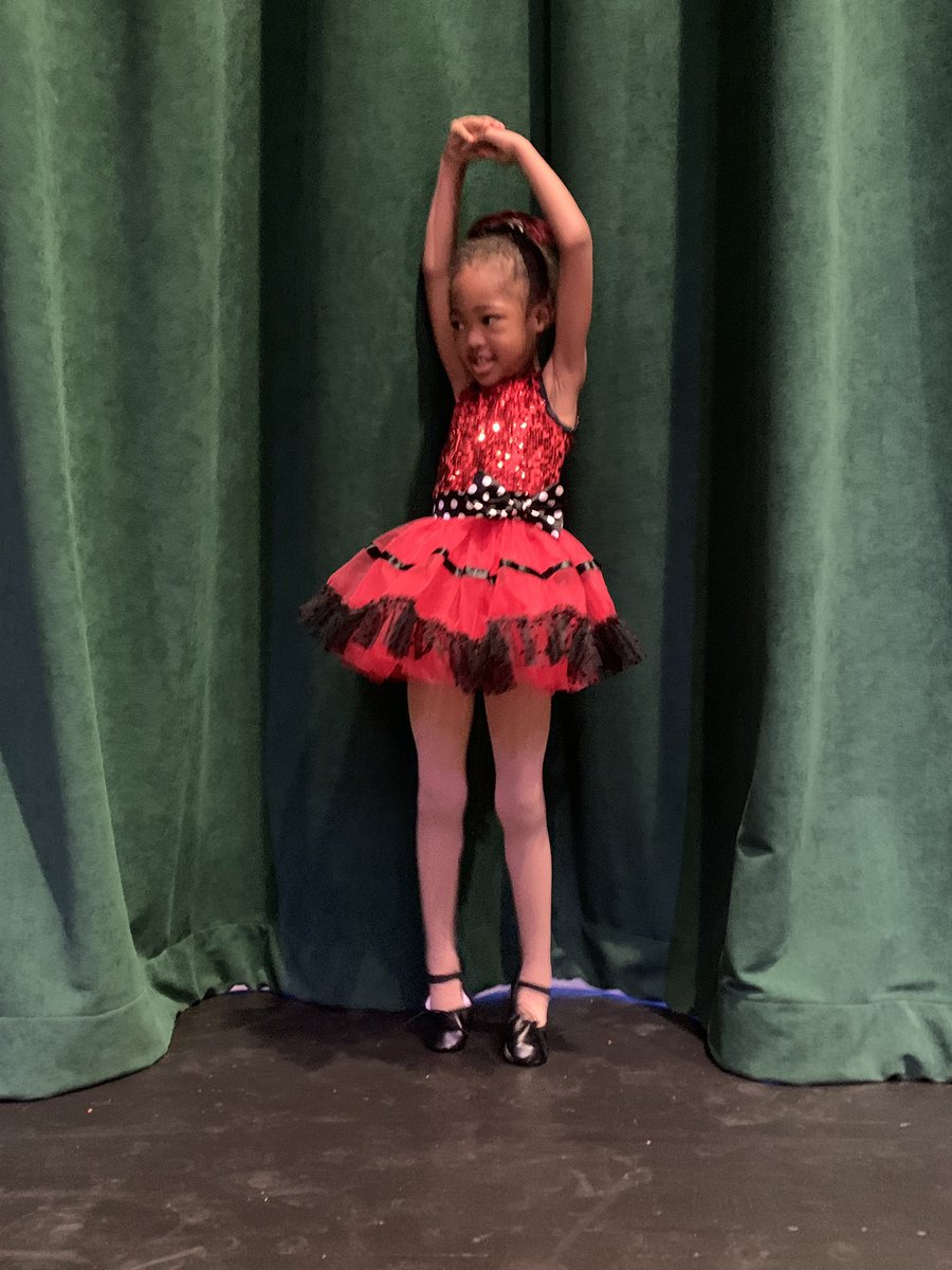 My little tippi toe dancer #prouddad