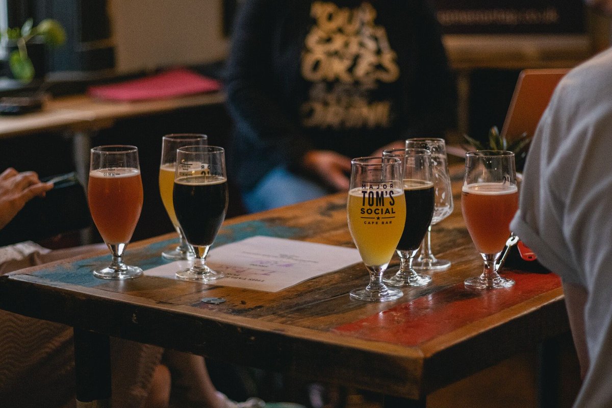womenontap's tweet photo. ๐ธ THE OFFICIAL PHOTOS ARE HERE ๐ธ
We commissioned @RoostersIsobel & @BrewWhatMate as a duo to take our #WOTFESTSIX photos, and they're now online ๐
Here's a snap from the @TurningPointbco Custard Sessions Launch @MajorTomsSocial
Browse them all here: https://t.co/GwAd5Uqu6I https://t.co/2MQDMhcTdx