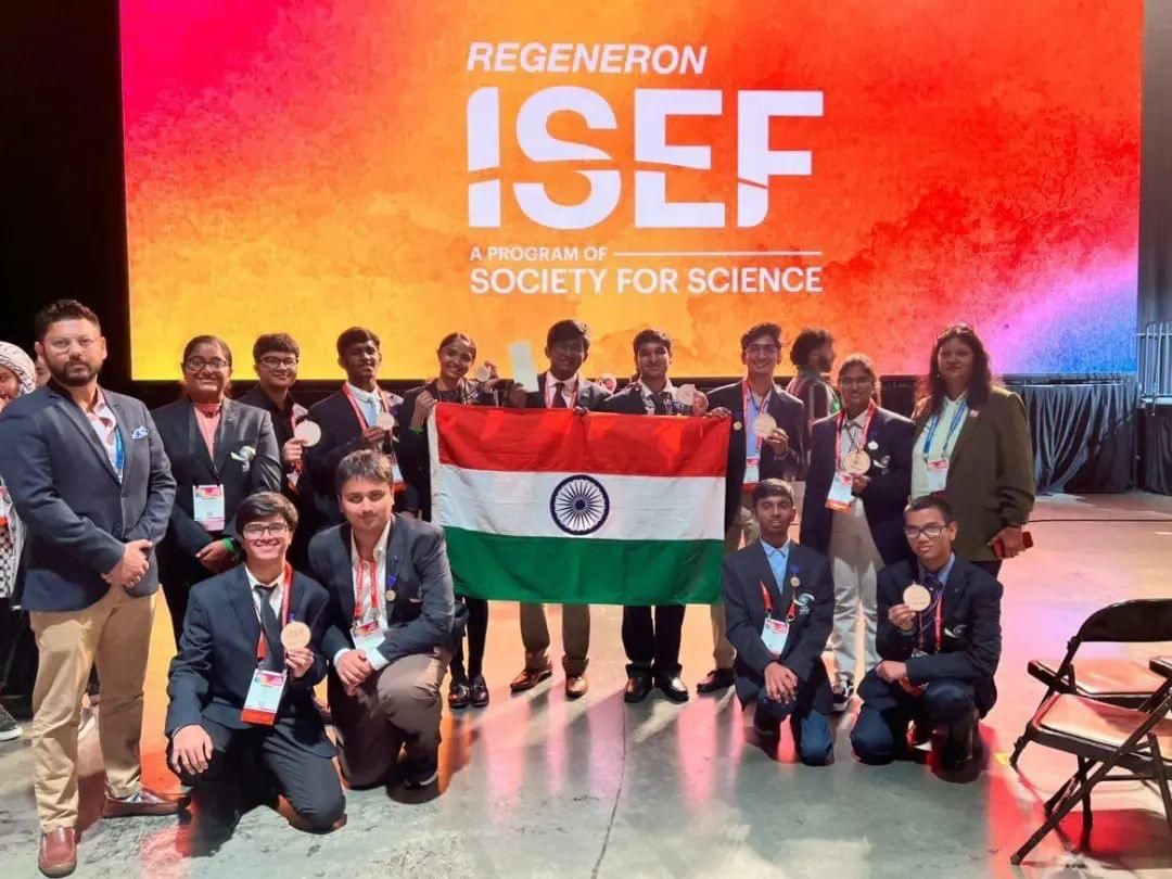 skvdst's tweet photo. #TeamIndia🇮🇳 has won 9 Special Awards and 13 Grand Awards at the #RegeneronISEF making it a total of 22 awards!
Team supported by @IndiaDST
#IRIStoISEF #StarsofIRIS #STEMtastic
@DrJitendraSingh https://t.co/vC7uAwyudL