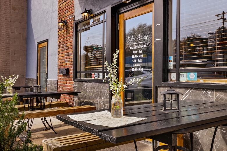 bobahouse's tweet photo. Check out our NEW website!  Now with ONLINE ORDERING!
https://t.co/Byk3jkr9TU 
#vegetarianrestaurant #vegetarian #vegan #deliciousfood https://t.co/LzYomwF0vd
