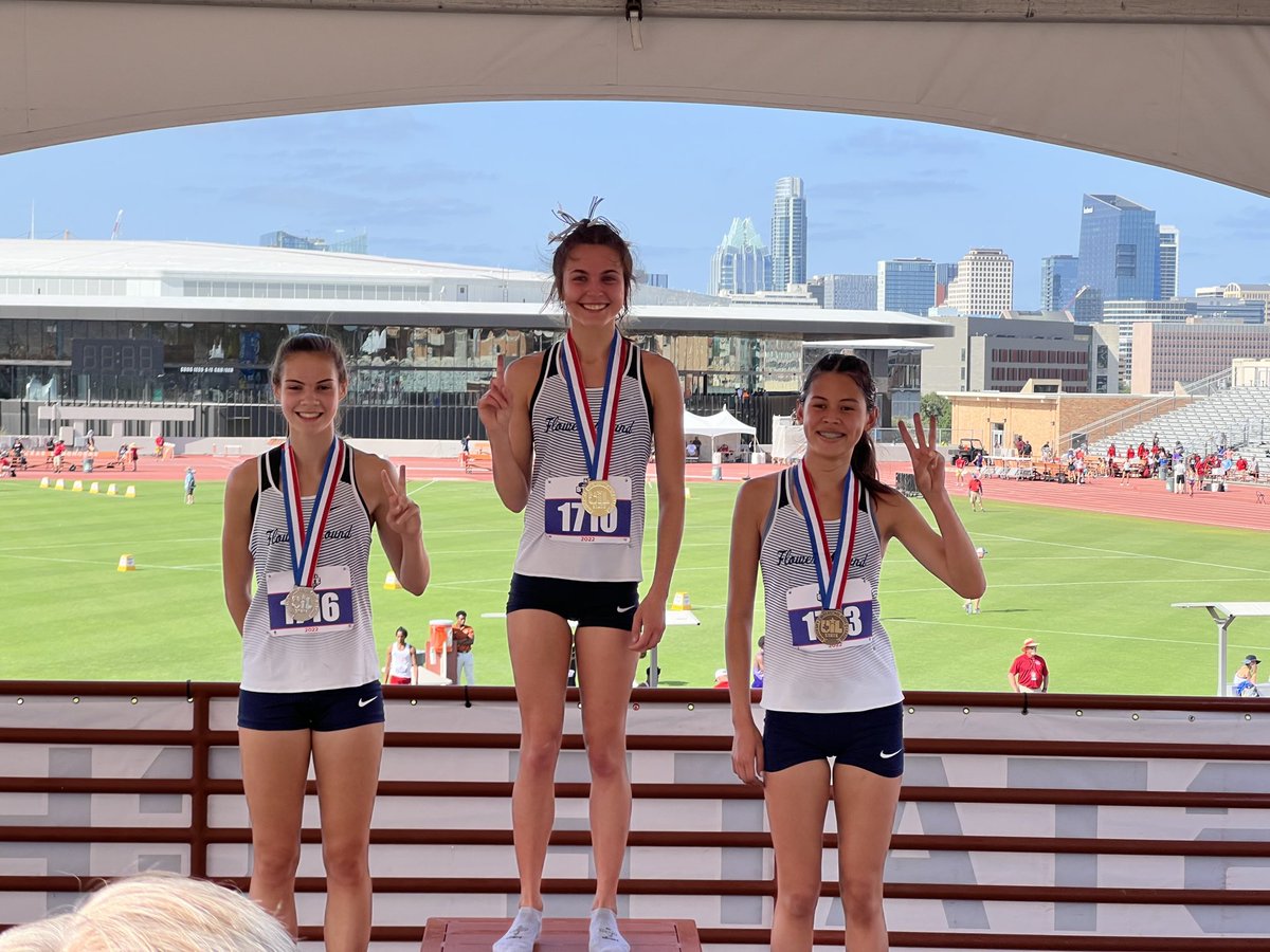 fmhsrunning's tweet photo. Ladies go 1-2-3 in the 3200 meter run. Natalie Cook State Champion in 9:48- State Record! Samantha Humphries second place. Alexandra Fox third place https://t.co/ls3ZmpoQMJ