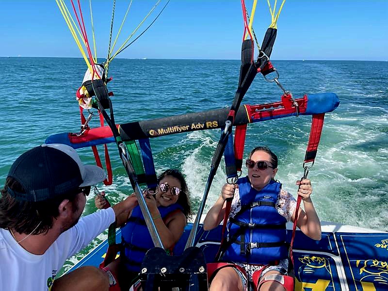 billsfanmonica's tweet photo. Happy Saturday!!! ๐๐๐ฝ #parasailingfun https://t.co/qEJfM3xGK0