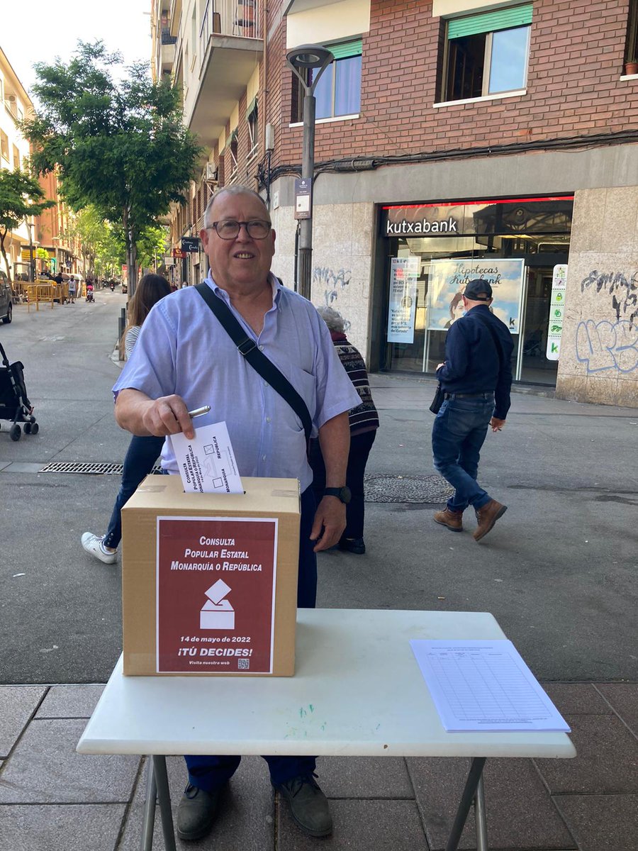 Consulta Popular Hospitalet de Llobregat tweet media
