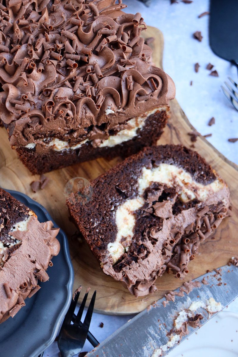 janespatisserie's tweet photo. (new!) Cheesecake Loaf Cake! ❤️🍫 Recipe - https://t.co/Ox3bozzLAZ https://t.co/Q16CG9WsuE