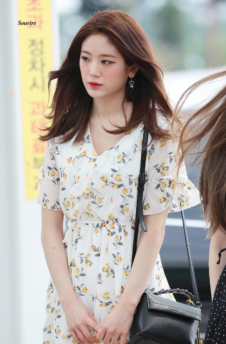 gyuriarchives's tweet image. 190817 © Sourire_1227