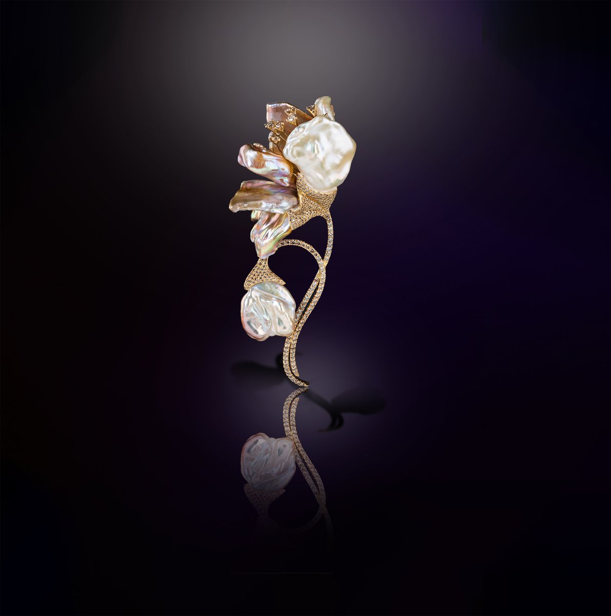 infs_io's tweet photo. INFS is a one of a kind NFT.
Yvel presents you a One-of-a kind collection, created through years of collecting rare diamonds, pearls and setting them on 18k rose gold, all to bring elegance to life.
Winner of 2005 TOWN AND COUNTRY COUTURE DESIGN award.
#NFT #Yvel https://t.co/086qwjXlqE
